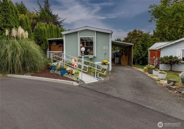 Photo 2 of Manufactured home for sale at 5900 64th Street Ne #169, Marysville, WA 98270 | MLS# NWM2584571 | Listing updated on 2026-10-02