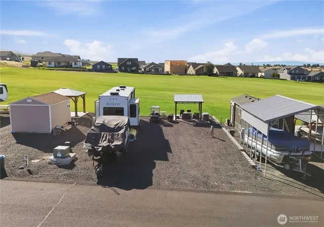 Photo 1 of Manufactured home for sale at 8206 Desert Greens Lp Se, Othello, WA 99344 | MLS# NWM2584577 | Listing updated on 2026-09-19