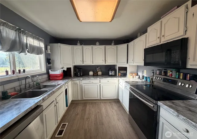 Photo 4 of Sale Pending at 212 B Nichols Rd, Omak, WA 98841 | MLS# NWM2584578 | Listing updated on 2026-09-24