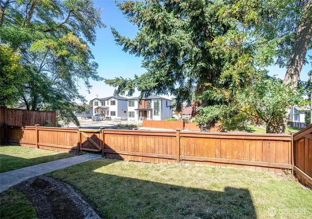 Photo 3 of Sale Pending at 5210 N 46th Street, Tacoma, WA 98407 | MLS# NWM2584579 | Listing updated on 2026-09-22