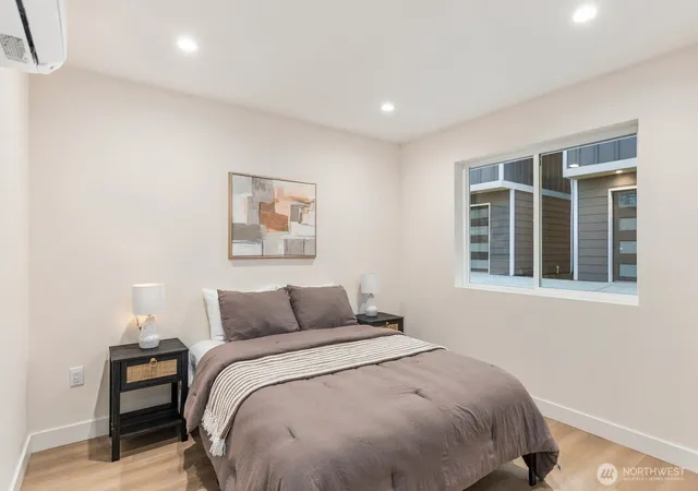 Photo 4 of Condo for sale at 13321 3rd Avenue NE #D, Seattle, WA 98125 | MLS# NWM2584593 | Listing updated on 2026-09-21