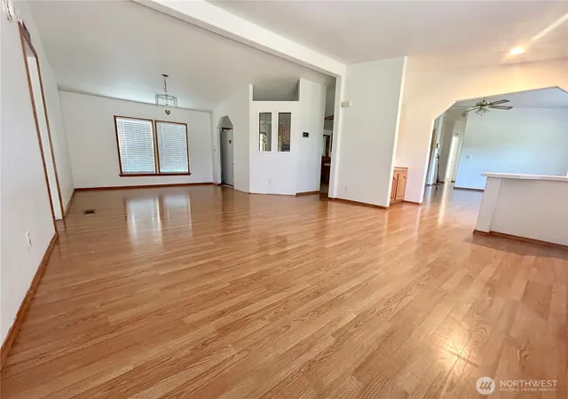 Photo 4 of Manufactured home for sale at 234 SE East St, Forks, WA 98331 | MLS# NWM2584602 | Listing updated on 2026-09-22