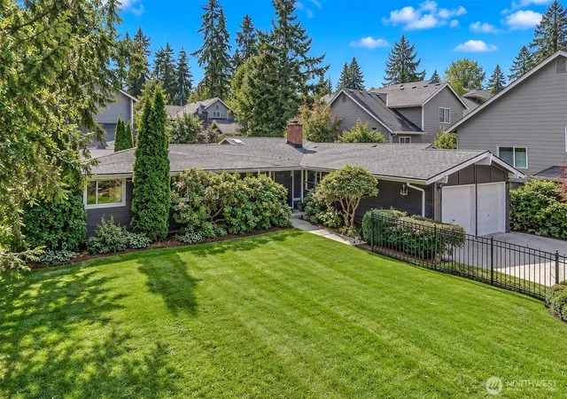 Photo 2 of Condo for sale at 2526 204th Street SW, Lynnwood, WA 98036 | MLS# NWM2584621 | Listing updated on 2026-10-17