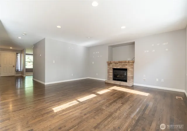 Photo 4 of Sale Pending at 12835 SE 176th Street, Renton, WA 98058 | MLS# NWM2584625 | Listing updated on 2026-10-07