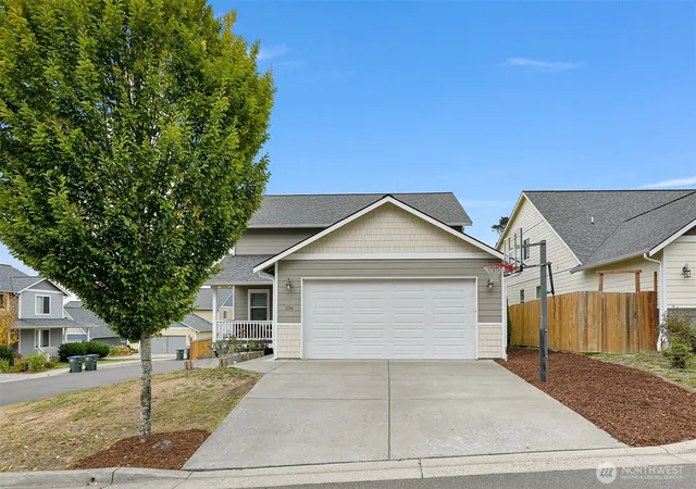 Photo 1 of Single family home for sale at 256 Whitetail Loop, Blaine, WA 98230 | MLS# NWM2584631 | Listing updated on 2026-09-27