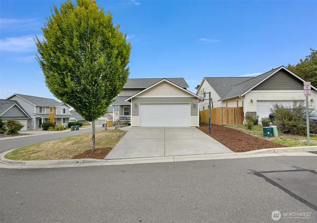Photo 3 of Single family home for sale at 256 Whitetail Loop, Blaine, WA 98230 | MLS# NWM2584631 | Listing updated on 2026-09-27