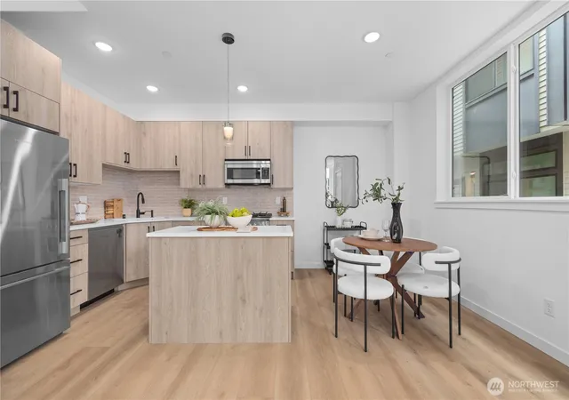 Photo 3 of Condo for sale at 6538 B Latona Ave NE, Seattle, WA 98115 | MLS# NWM2584641 | Listing updated on 2026-10-02
