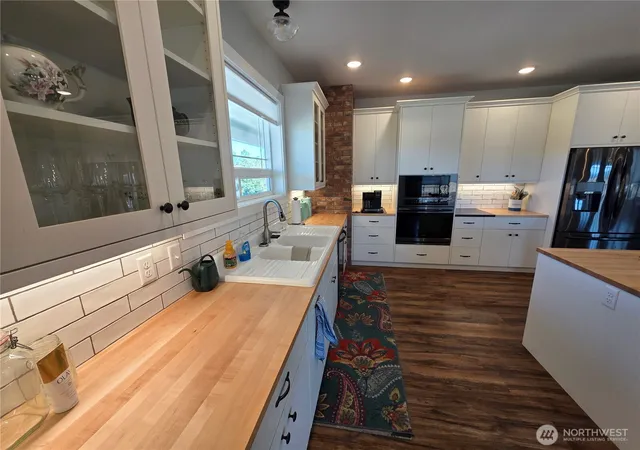 Photo 2 of Single family home for sale at 1475 Havilla Rd, Tonasket, WA 98855 | MLS# NWM2584643 | Listing updated on 2026-09-26