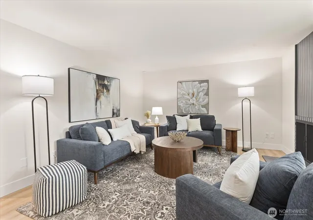 Photo 4 of Townhouse for sale at 1035 156th Avenue NE #33, Bellevue, WA 98007 | MLS# NWM2584645 | Listing updated on 2026-09-30