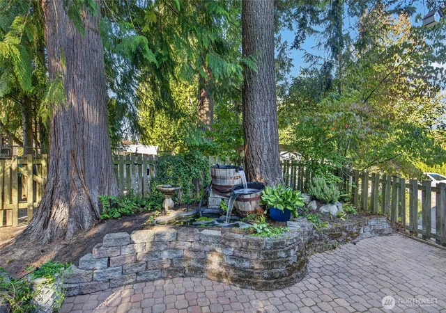 Photo 3 of Single family home for sale at 6 156th Place Sw, Bothell, WA 98012 | MLS# NWM2584646 | Listing updated on 2026-10-02