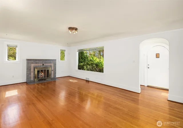 Photo 3 of Single family home for sale at 3838 38th Avenue S, Seattle, WA 98118 | MLS# NWM2584649 | Listing updated on 2026-10-01