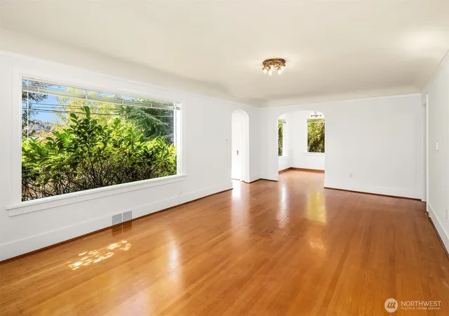Photo 4 of Single family home for sale at 3838 38th Avenue S, Seattle, WA 98118 | MLS# NWM2584649 | Listing updated on 2026-10-01