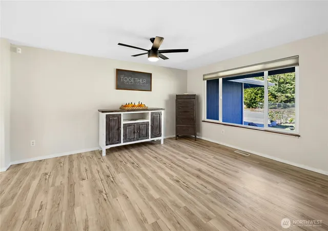Photo 3 of Single family home for sale at 209 NE Mulberry Ln, Bremerton, WA 98311 | MLS# NWM2584653 | Listing updated on 2026-10-03