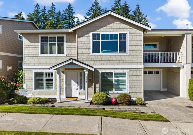 Photo 2 of Condo for sale at 6584 Hunt Highlands Loop #28, Gig Harbor, WA 98335 | MLS# NWM2584654 | Listing updated on 2026-10-01