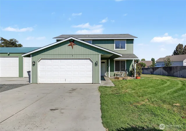 Photo 2 of Single family home for sale at 2033 Rd H2 Ne, Moses Lake, WA 98837 | MLS# NWM2584656 | Listing updated on 2026-09-22