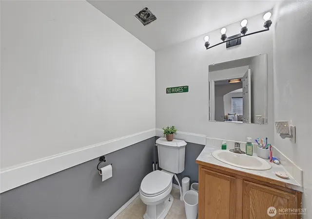 Photo 4 of Single family home for sale at 2033 Rd H2 NE, Moses Lake, WA 98837 | MLS# NWM2584656 | Listing updated on 2026-09-22