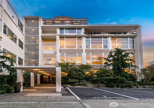 Photo 2 of Condo for sale at 1000 Union St #412, Seattle, WA 98101 | MLS# NWM2584660 | Listing updated on 2026-09-30