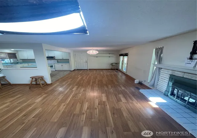 Photo 3 of Single family home for sale at 32508 44th Avenue S, Federal Way, WA 98001 | MLS# NWM2584666 | Listing updated on 2026-09-30