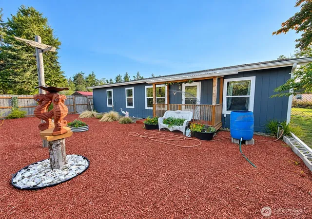 Photo 3 of Manufactured home for sale at 27514 V St, Ocean Park, WA 98640 | MLS# NWM2584669 | Listing updated on 2026-09-23
