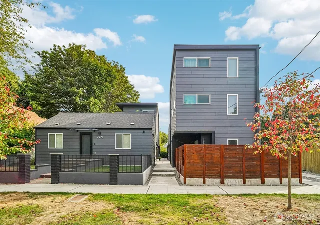 Townhouse for sale at 731 S Southern St #6, Seattle, WA 98108 | MLS# NWM2584678