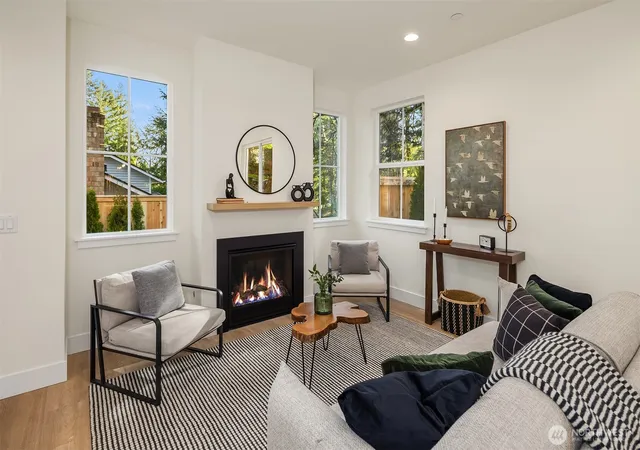 Photo 3 of Townhouse for sale at 11810 NE 103rd Place, Kirkland, WA 98033 | MLS# NWM2584684 | Listing updated on 2026-09-23