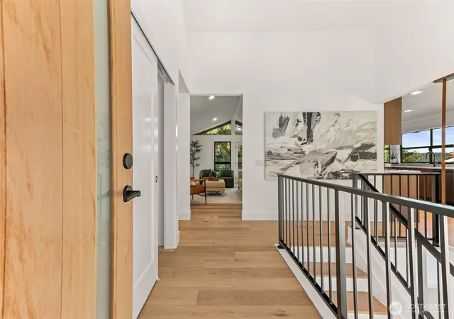 Photo 3 of Single family home for sale at 4234 Ne 89th Street, Seattle, WA 98115 | MLS# NWM2584702 | Listing updated on 2026-10-13