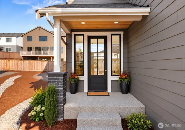 Photo 2 of Single family home for sale at 732 Bailey Ave, Snohomish, WA 98290 | MLS# NWM2584708 | Listing updated on 2026-10-01