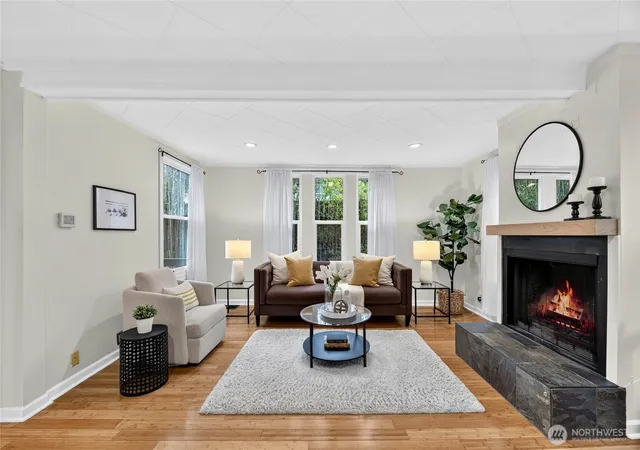 Photo 2 of Single family home for sale at 2732 Ne 54th Street, Seattle, WA 98105 | MLS# NWM2584723 | Listing updated on 2026-10-01