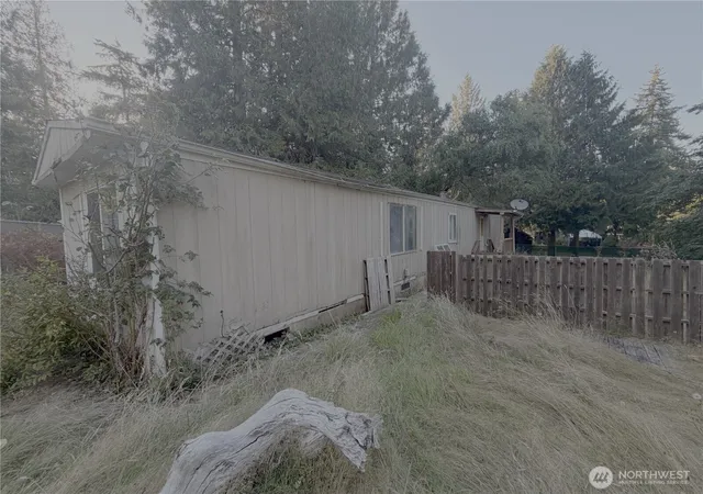 Photo 3 of Manufactured home for sale at 91 E Cedar Grv Ln, Shelton, WA 98584 | MLS# NWM2584732 | Listing updated on 2026-10-01
