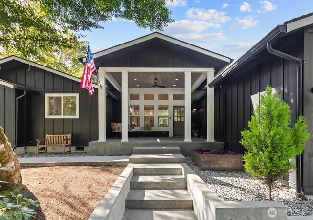 Photo 3 of Single family home for sale at 18607 165th Avenue NE, Woodinville, WA 98072 | MLS# NWM2584738 | Listing updated on 2026-10-02