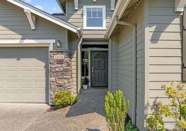 Photo 2 of Sale Pending at 12534 230th Place Ne, Redmond, WA 98053 | MLS# NWM2584740 | Listing updated on 2026-10-01