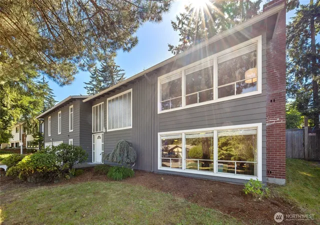 Single family home for sale at 6215 122nd Avenue SE, Bellevue, WA 98006 | MLS# NWM2584744