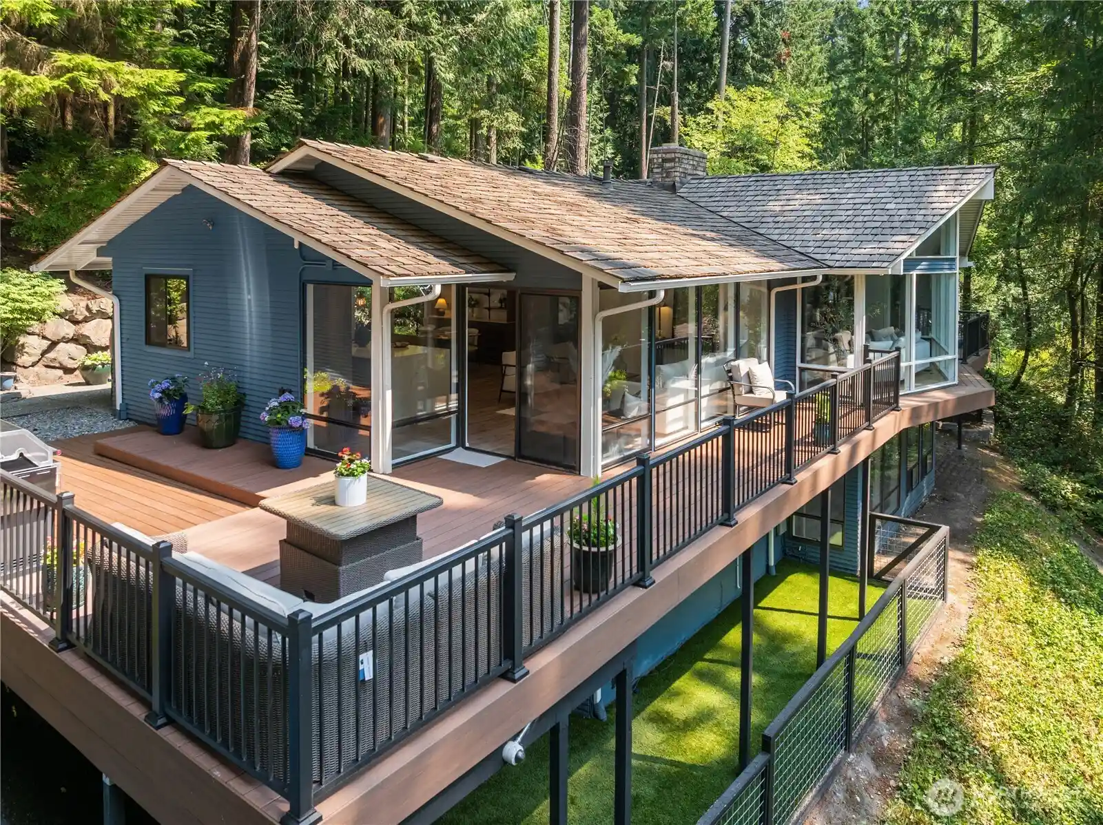 Photo 2 of Single family home for sale at 3718 130th Avenue Ne, Bellevue, WA 98005 | MLS# NWM2584746 | Listing updated on 2026-09-25