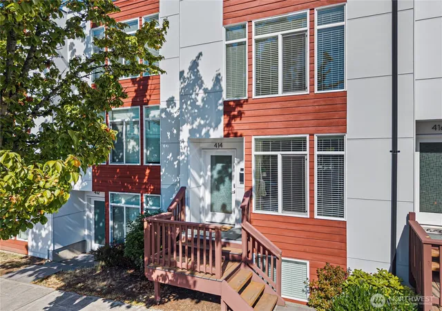 Photo 2 of Townhouse for sale at 414 Ne 73rd Street, Seattle, WA 98115 | MLS# NWM2584772 | Listing updated on 2026-09-23