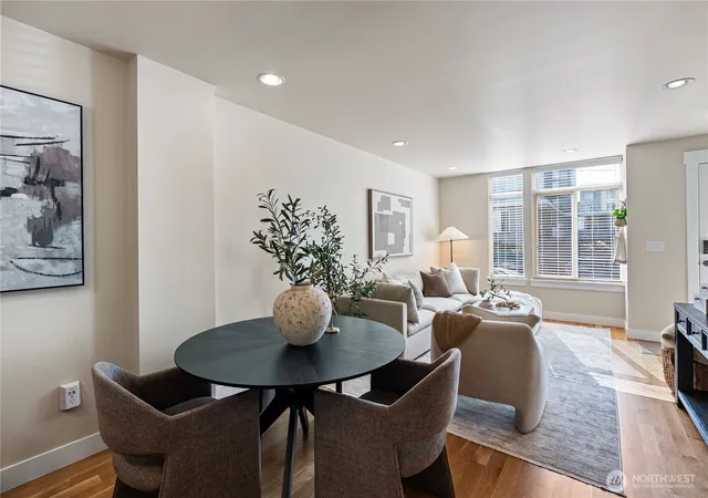 Photo 4 of Townhouse for sale at 414 NE 73rd Street, Seattle, WA 98115 | MLS# NWM2584772 | Listing updated on 2026-09-23