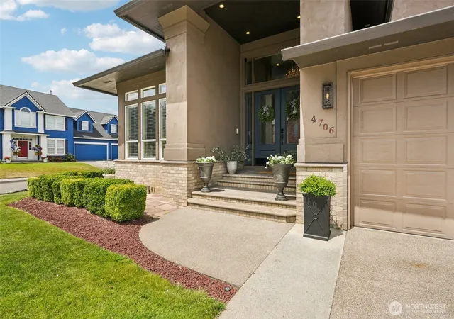 Photo 3 of Single family home for sale at 4706 Ne 137th Street, Vancouver, WA 98686 | MLS# NWM2584778 | Listing updated on 2026-09-21