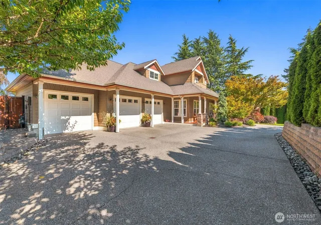 Photo 3 of Single family home for sale at 2807 64th Street, Gig Harbor, WA 98335 | MLS# NWM2584791 | Listing updated on 2026-09-30