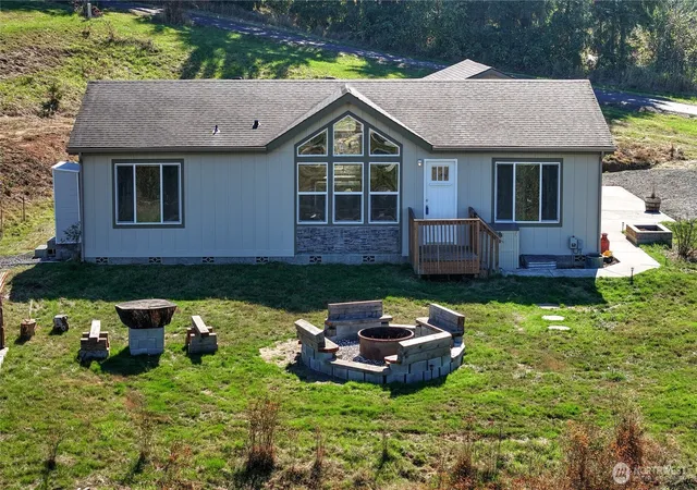Photo 2 of Manufactured home for sale at 206 Senn Rd, Chehalis, WA 98532 | MLS# NWM2584792 | Listing updated on 2026-10-18