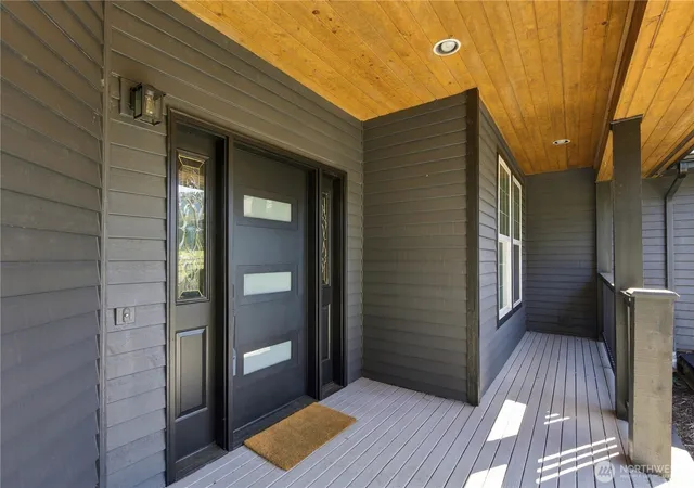 Photo 3 of Single family home for sale at 31728 Se Issaquah Fall City Rd, Fall City, WA 98024 | MLS# NWM2584795 | Listing updated on 2026-10-02