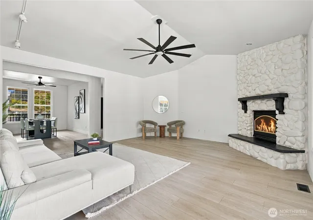 Photo 4 of Single family home for sale at 31728 SE Issaquah Fall City Rd, Fall City, WA 98024 | MLS# NWM2584795 | Listing updated on 2026-10-02