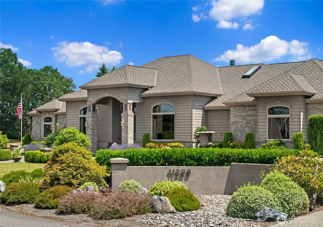 Photo 2 of Single family home for sale at 11236 Airpark Ln Se, Yelm, WA 98597 | MLS# NWM2584796 | Listing updated on 2026-10-15