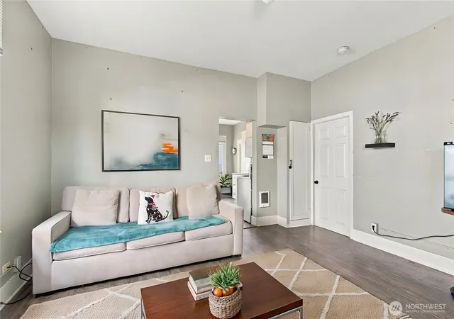 Photo 3 of House for sale at 547 S Sullivan St, Seattle, WA 98108 | MLS# NWM2584800 | Listing updated on 2026-10-01