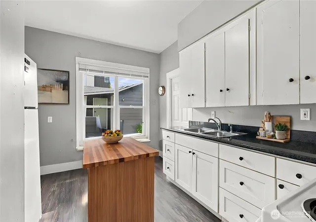 Photo 4 of House for sale at 547 S Sullivan St, Seattle, WA 98108 | MLS# NWM2584800 | Listing updated on 2026-10-01