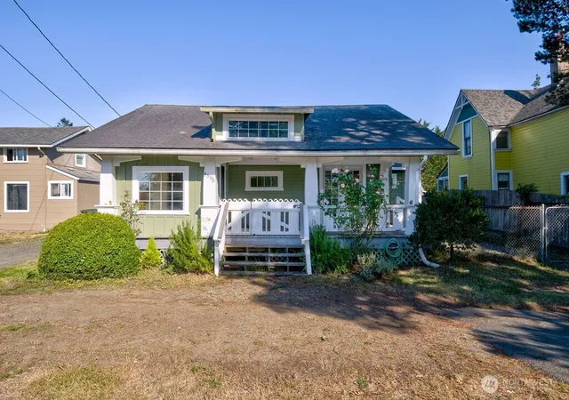 Single family home for sale at 4506 Pacific Way, Seaview, WA 98644 | MLS# NWM2584802