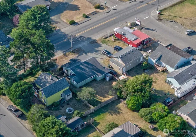 Photo 3 of Single family home for sale at 4506 Pacific Way, Seaview, WA 98644 | MLS# NWM2584802 | Listing updated on 2026-09-19