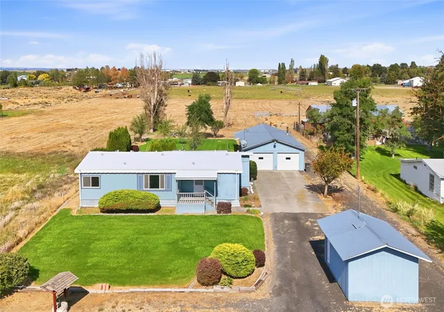 Photo 1 of Sale Pending at 9664 Ne Maple Dr, Moses Lake, WA 98837 | MLS# NWM2584832 | Listing updated on 2026-09-24