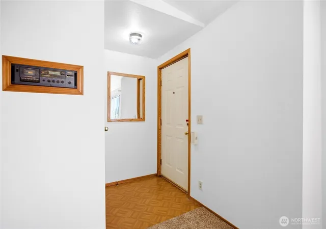 Photo 4 of Sale Pending at 9664 NE Maple Dr, Moses Lake, WA 98837 | MLS# NWM2584832 | Listing updated on 2026-09-24