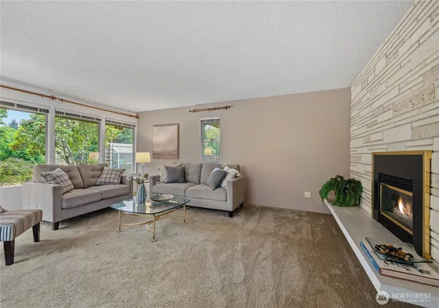 Photo 4 of Single family home for sale at 8910 Whitechuck Dr, Everett, WA 98208 | MLS# NWM2584833 | Listing updated on 2026-09-23