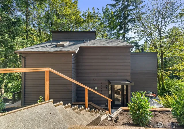 Photo 1 of Single family home for sale at 26480 Woodmont Dr S, Des Moines, WA 98198 | MLS# NWM2584844 | Listing updated on 2026-09-30