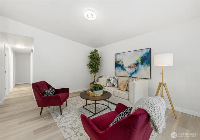 Photo 4 of Single family home for sale at 1813 SW 355th Place, Federal Way, WA 98023 | MLS# NWM2584846 | Listing updated on 2026-09-25